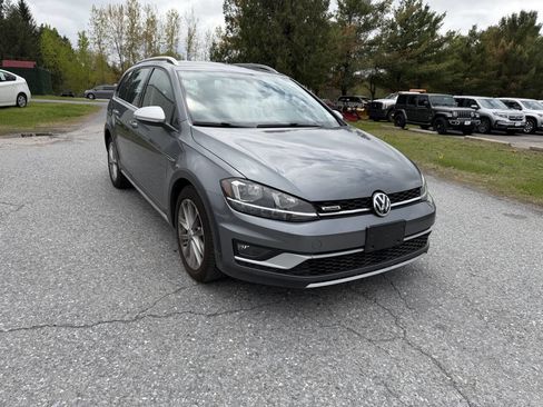 Used 2018 Volkswagen Golf Alltrack S AWD/4WD image 7