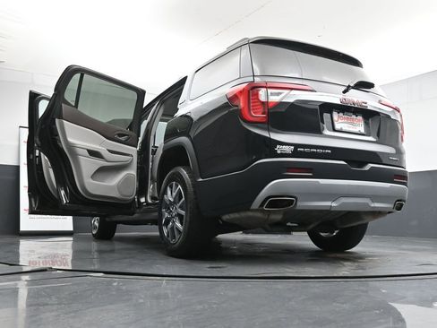Used 2023 GMC Acadia SLT AWD/4WD image 44