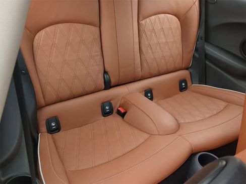 Used 2021 MINI Cooper S image 25