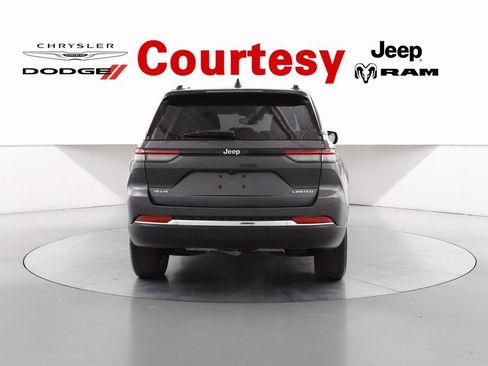 Certified 2022 Jeep Grand Cherokee Limited image 6