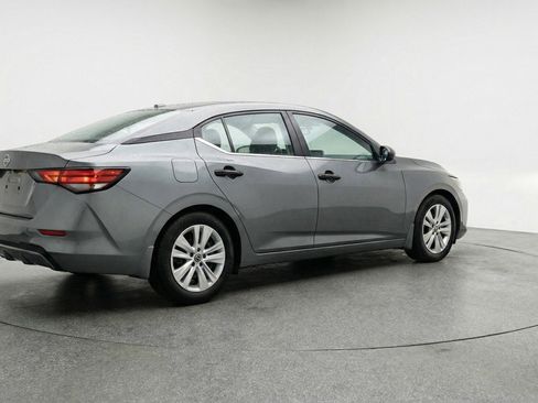 Used 2025 Nissan Sentra S FWD image 9