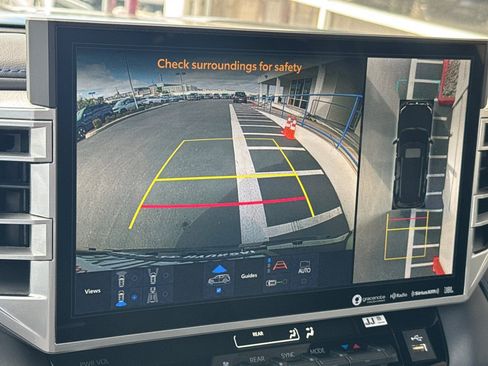 Used 2024 Toyota Sequoia Platinum image 21