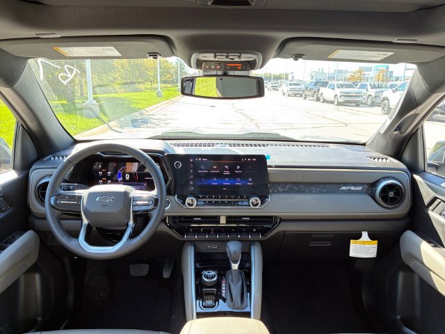 New 2026 Chevrolet Colorado ZR2 w/ Technology Package AWD/4WD image 16