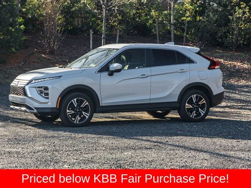Used 2024 Mitsubishi Eclipse Cross SE image 3