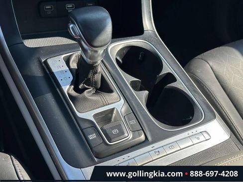 Certified 2024 Kia Carnival LX FWD image 27