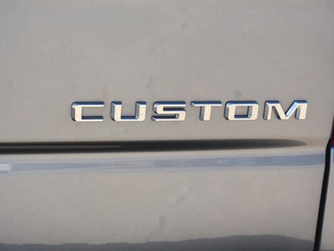 Used 2020 Chevrolet Silverado 1500 Custom w/ Custom Value Package image 8