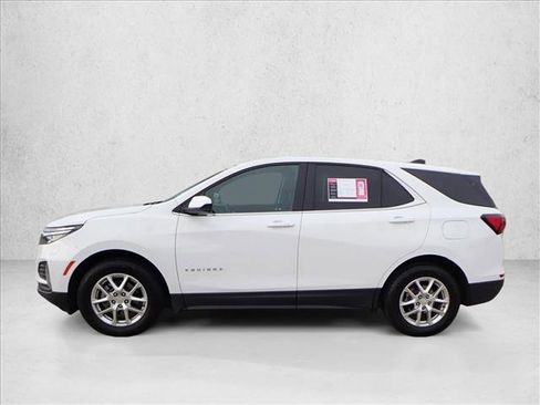 Used 2024 Chevrolet Equinox LT image 2
