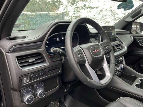 Certified 2023 GMC Yukon SLT image 11