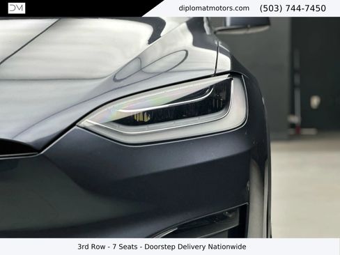 Used 2023 Tesla Model X image 11