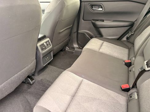 Certified 2025 Nissan Rogue SV FWD image 16