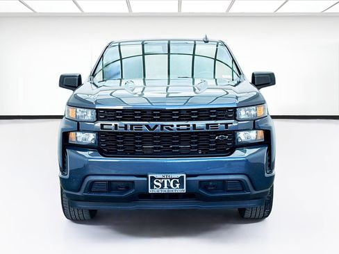 Used 2022 Chevrolet Silverado 1500 Custom image 2
