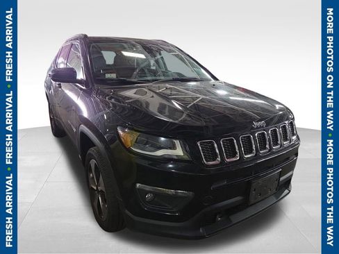 Used 2018 Jeep Compass Latitude w/ Safety & Security Group AWD/4WD image 1