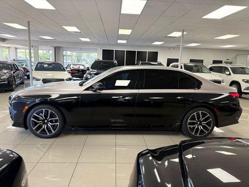 Used 2024 BMW 740i w/ Premium Package RWD image 51