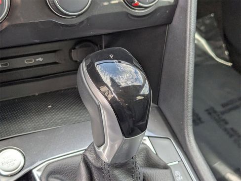 Used 2024 Volkswagen Tiguan Wolfsburg Edition image 17