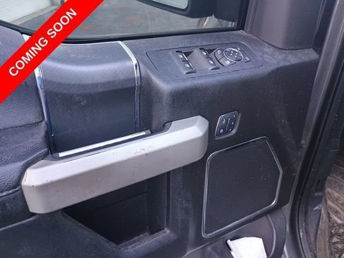Used 2018 Ford F150 Lariat w/ Equipment Group 502A Luxury AWD/4WD image 9