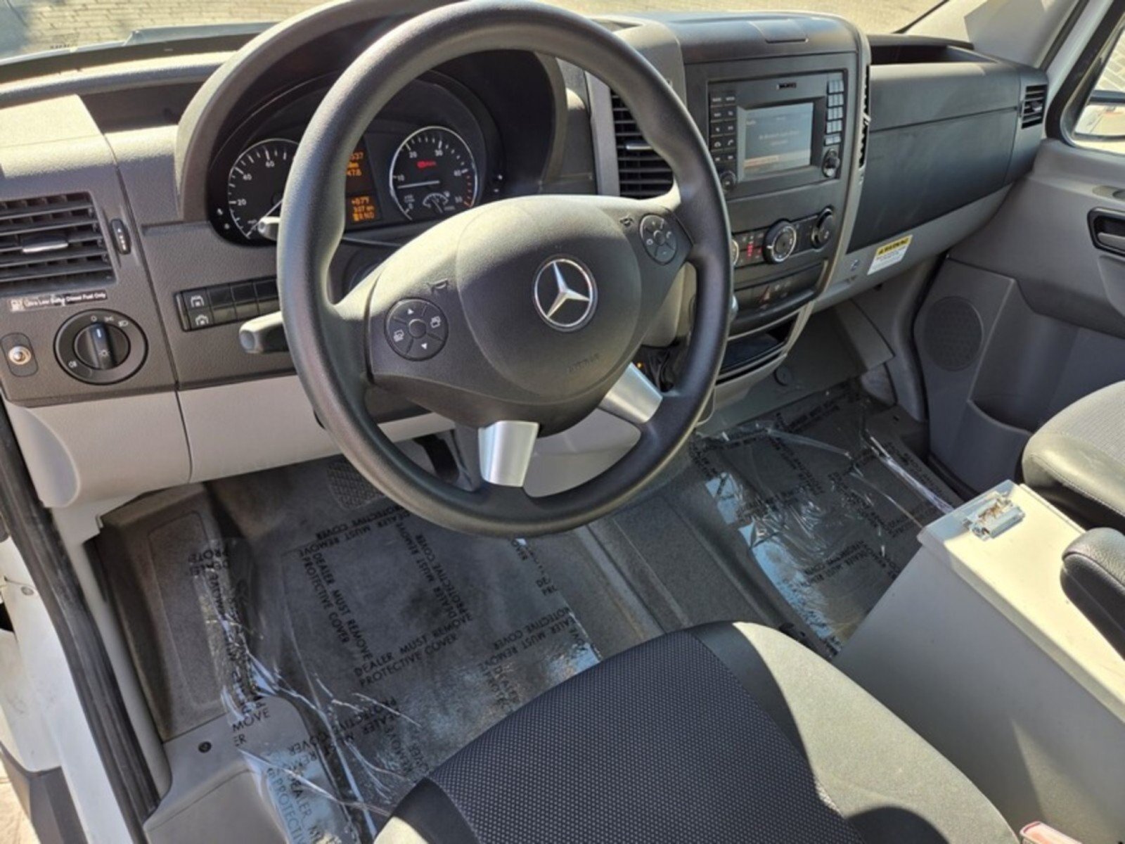 Used 2017 Mercedes-Benz Sprinter 2500 image 12