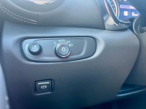 New 2025 Chevrolet Blazer LT w/ Sound & Technology Package image 24