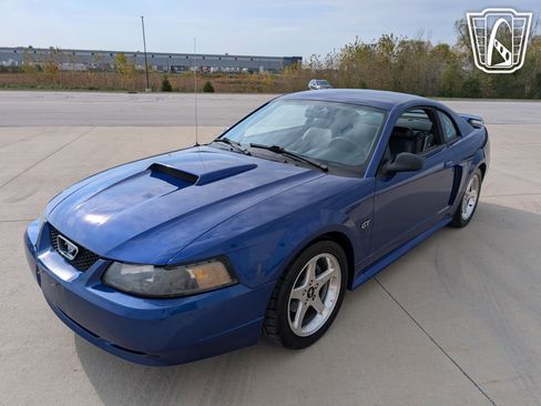Used 2003 Ford Mustang GT image 2