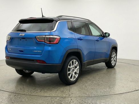 Used 2025 Jeep Compass Limited AWD/4WD image 9