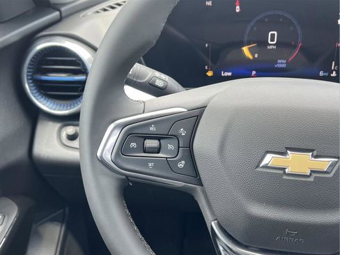New 2026 Chevrolet Trax LT w/ LT Convenience Package FWD image 35