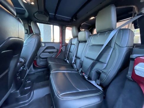 Used 2021 Jeep Wrangler Unlimited Sahara w/ LED Lighting Group AWD/4WD image 24