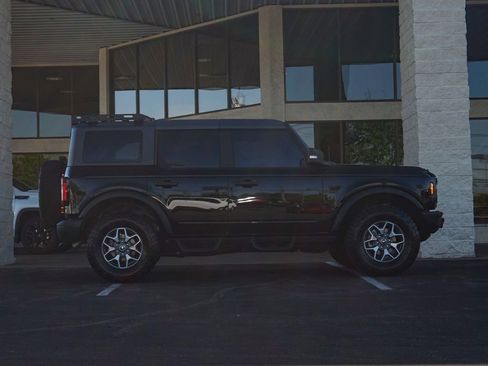 Used 2024 Ford Bronco Badlands AWD/4WD image 2