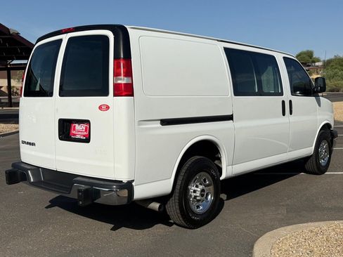 Used 2018 GMC Savana 2500 w/ Driver Convenience Package RWD image 5