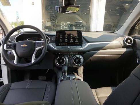 New 2026 Chevrolet Blazer LT w/ Sound & Technology Package AWD/4WD image 15