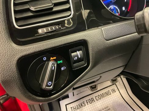 Used 2016 Volkswagen Golf R 4-Door AWD/4WD image 22