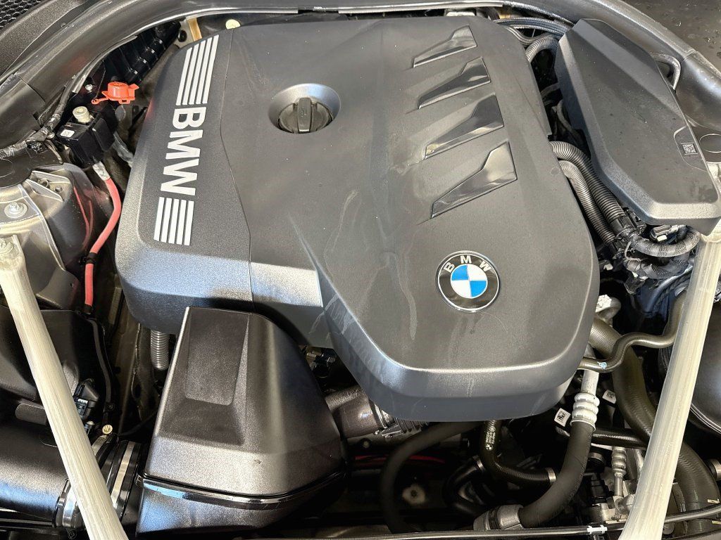 Used 2024 BMW 530i w/ Premium Package RWD image 38