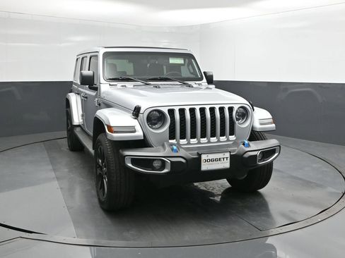 Used 2023 Jeep Wrangler Unlimited Sahara image 22