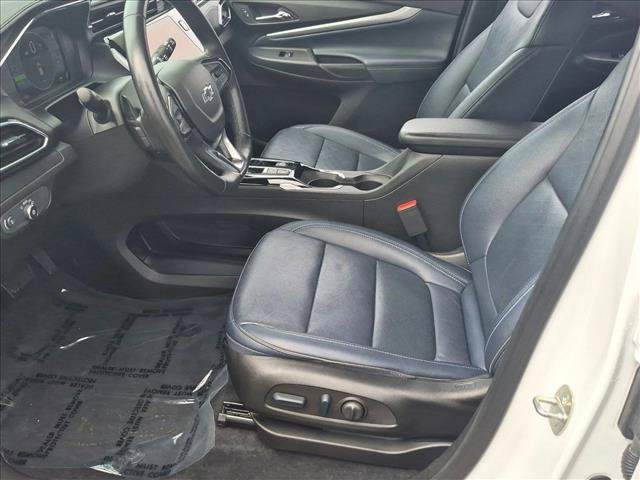 Used 2023 Chevrolet Bolt EUV LT w/ Convenience Package FWD image 14