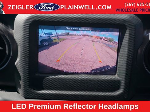 Used 2023 Jeep Wrangler Unlimited AWD/4WD image 17