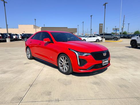 Used 2021 Cadillac CT4 V w/ Technology Package RWD image 3