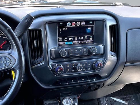 Used 2018 Chevrolet Silverado 1500 LT w/ All Star Edition AWD/4WD image 7