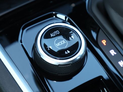 New 2026 Chevrolet Colorado Trail Boss AWD/4WD image 18