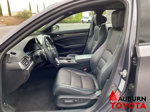 Used 2018 Honda Accord Sport image 27