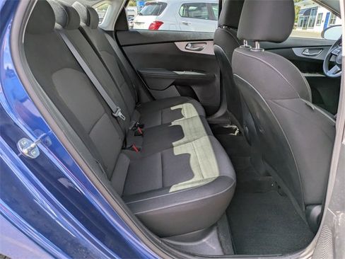 Used 2022 Kia Forte LXS image 19