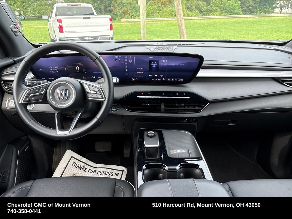 Used 2025 Buick Enclave Preferred AWD/4WD image 15