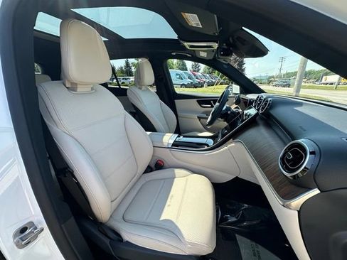 Used 2026 Mercedes-Benz GLC 300 4MATIC image 27