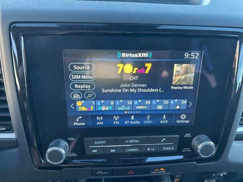 Used 2024 Nissan Frontier SL image 36