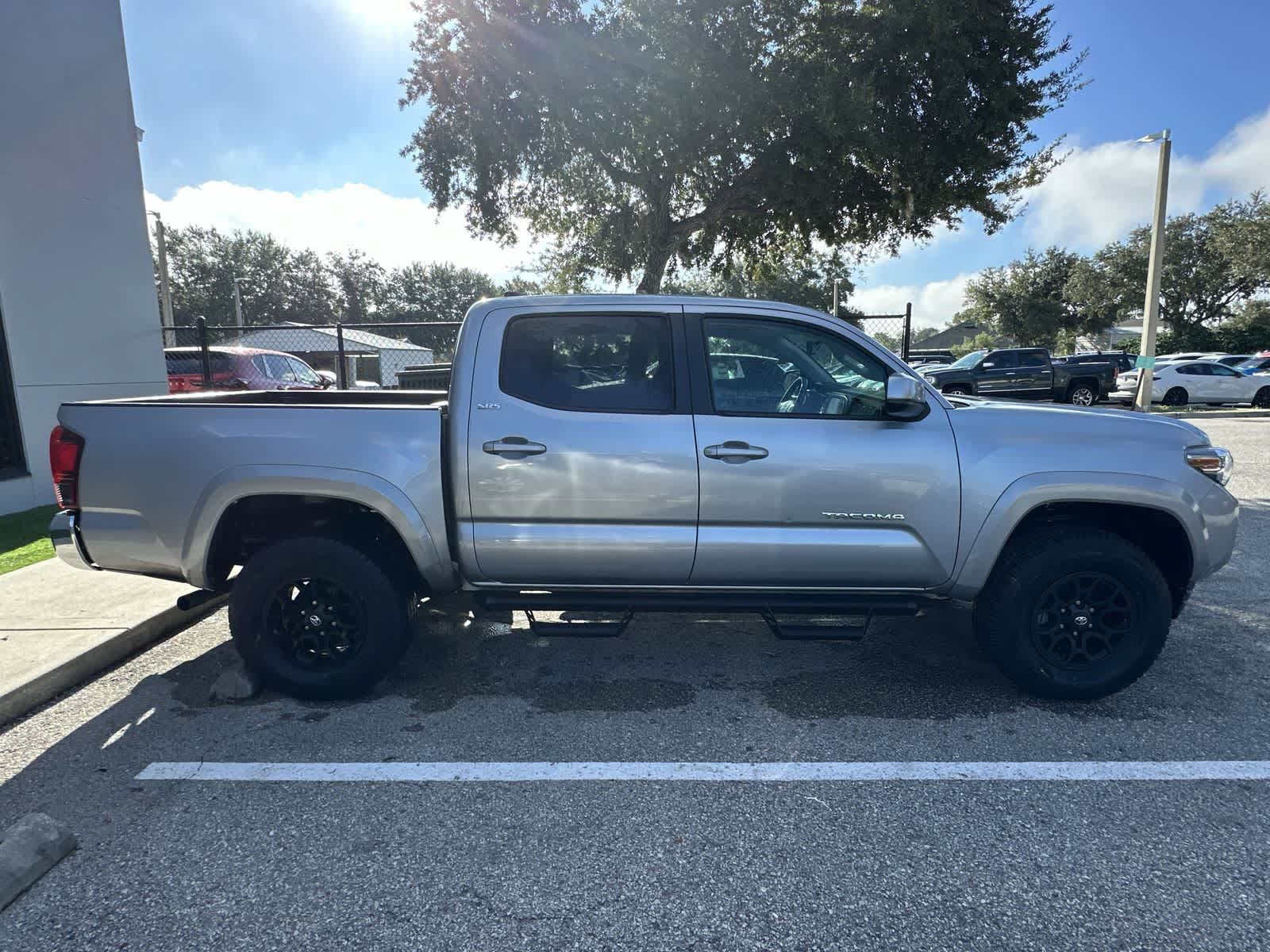 Used 2021 Toyota Tacoma SR5 RWD image 10