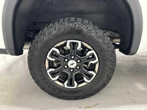 Used 2023 Chevrolet Silverado 1500 ZR2 w/ Technology Package AWD/4WD image 66