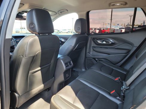 Used 2022 GMC Terrain AT4 w/ Tech Package image 13