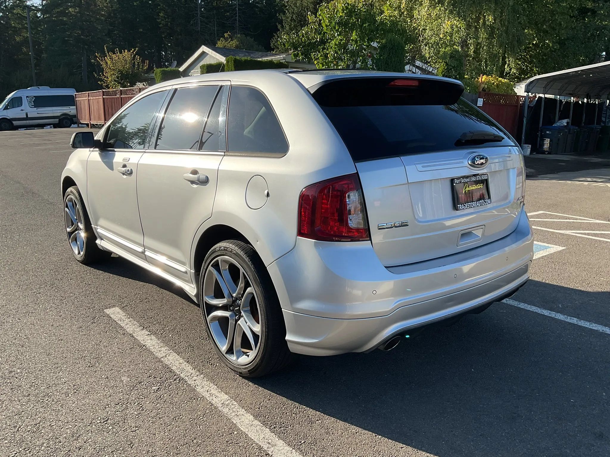 Used 2013 Ford Edge Sport w/ Driver Entry Pkg AWD/4WD image 3