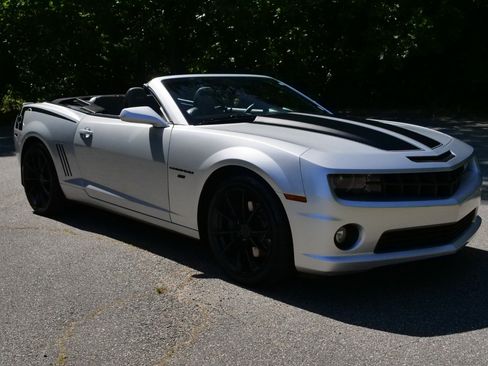 Used 2011 Chevrolet Camaro SS w/ RS Package RWD image 4