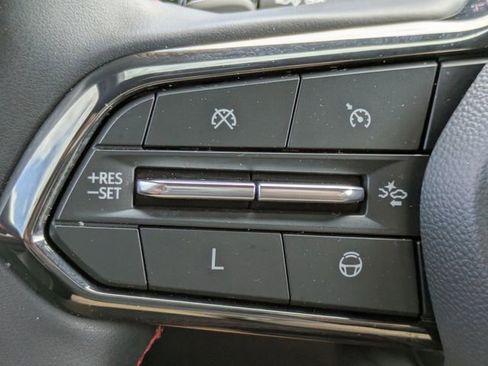 Used 2024 Chevrolet Traverse RS image 24