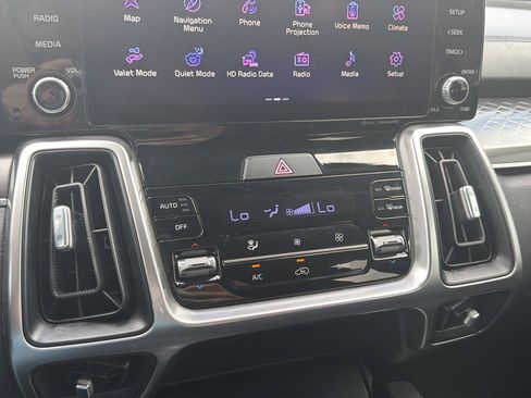 Used 2023 Kia Sorento S w/ Panoramic Sunroof Package FWD image 26