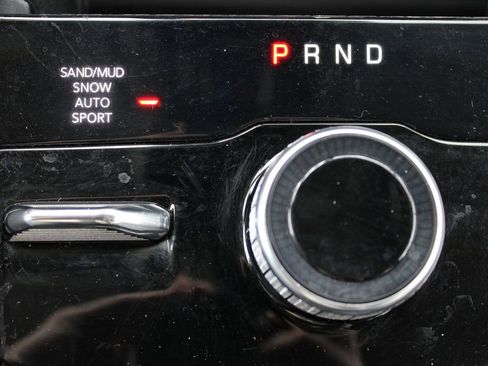 Used 2022 Jeep Grand Cherokee Limited image 29