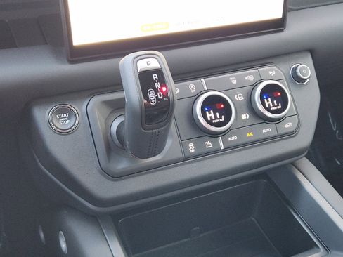 Certified 2025 Land Rover Defender 90 S image 21